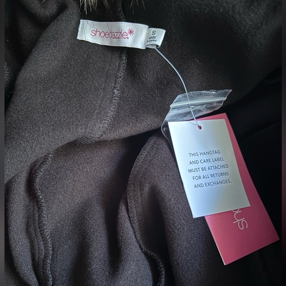 Shoe Dazzle Removable Faux Fur Trim Coat - Picture 7 of 7